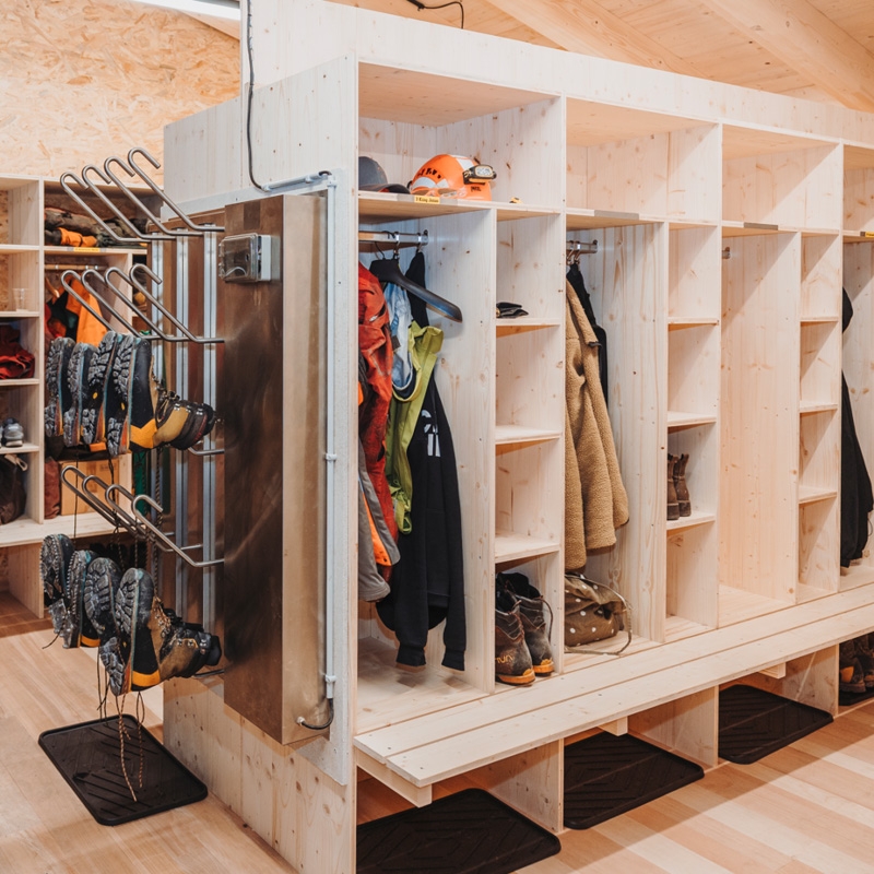 Abaecherli-Aktuell-Einzug-ins-neue-Buero-05