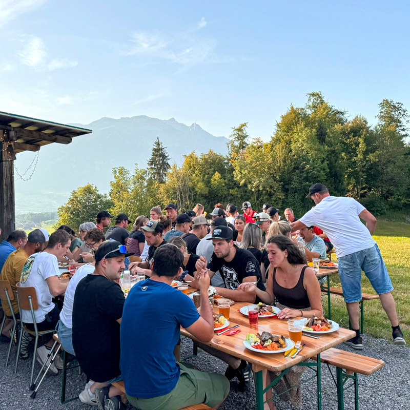 Abaecherli-Aktuell-Sommergrillieren-01
